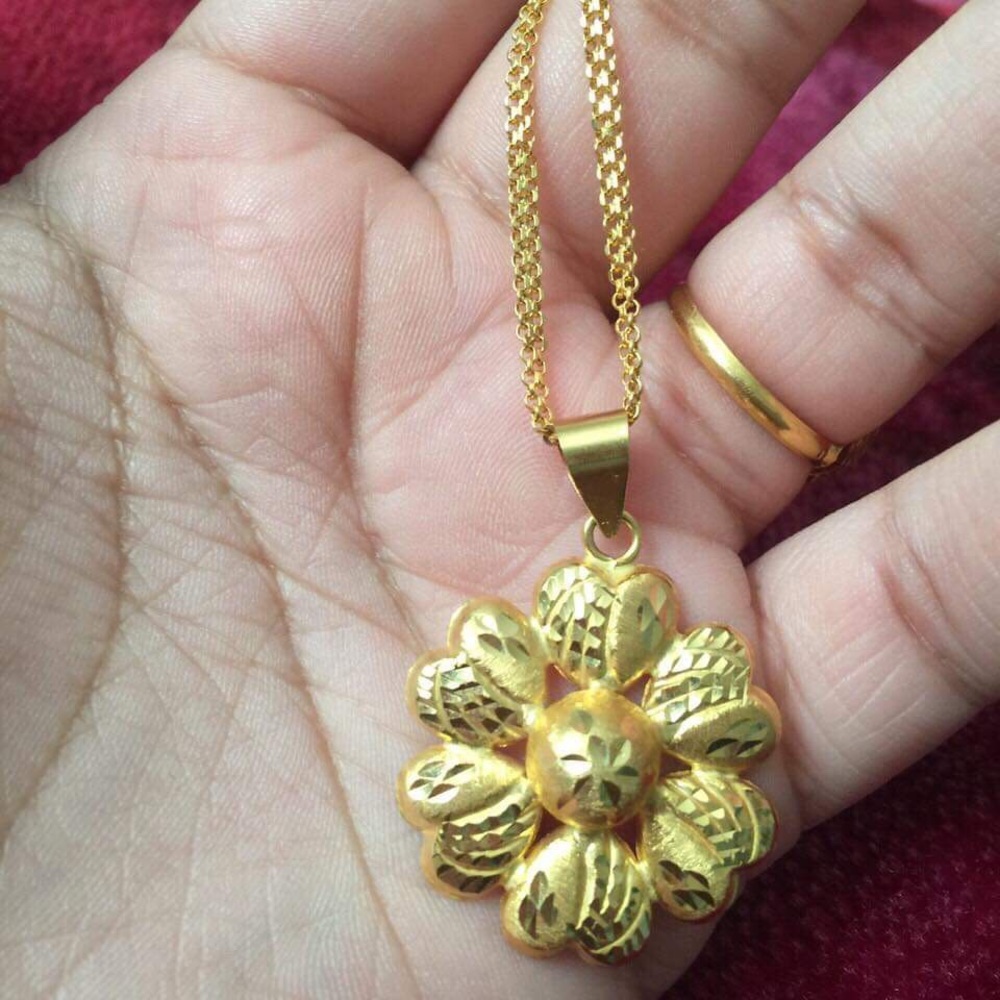 21 karat pure golden necklace